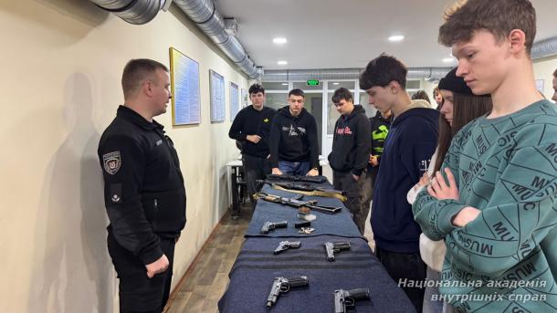 У НАВС відбулися профорієнтаційні заходи для учнів ліцеїв