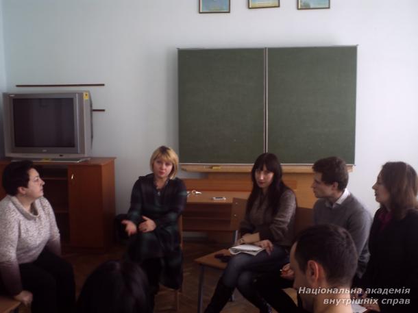 «Завжди в усьому віддано слугувати Людині»