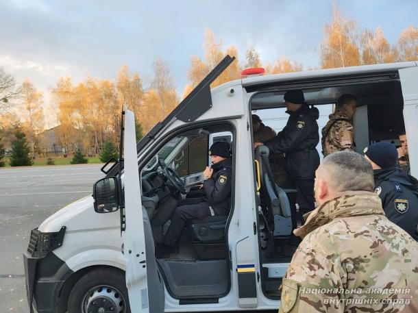 Скандинавський досвід забезпечення публічної безпеки: бінарне заняття на кафедрі тактичної підготовки Скандинавський досвід забезпечення публічної безпеки: бінарне заняття на кафедрі тактичної підготовки