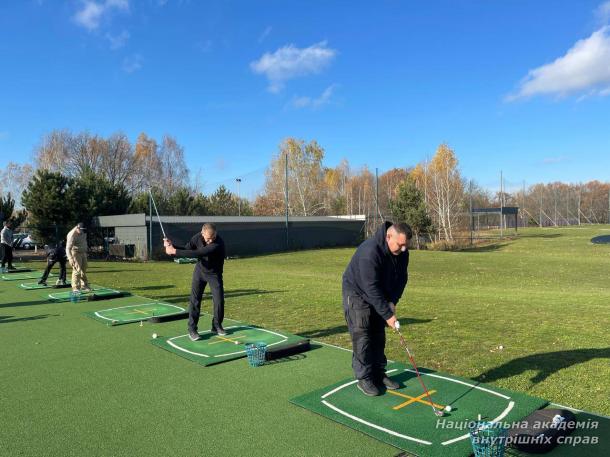 Гольф об’єднує: ветерани НАВС відновлюють сили та підтримують один одного