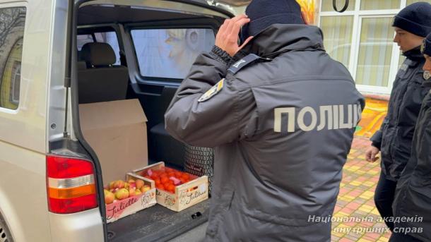 Курсанти ННІПД привітали вихованців Святошинського інтернату зі святом святого Миколая