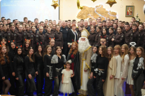 У Київському ліцеї МВС відбувся святковий захід до Дня святого Миколая (ВІДЕО) Фото