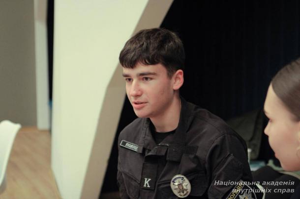 Учасники Парламенту курсантсько-студентського самоврядування НАВС провели профорієнтаційну роботу для підлітків у проєкті «Дженерейшн плюс»