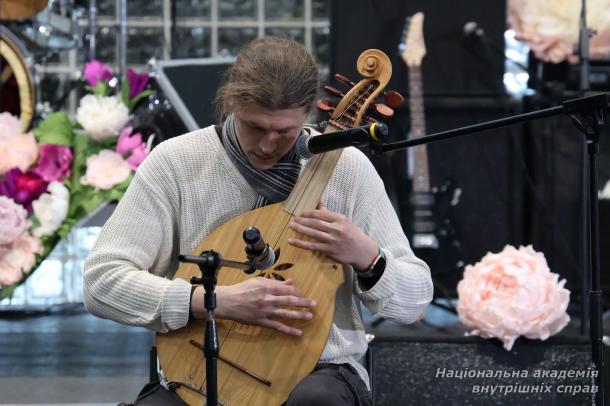 Концертна програма в ННІПД на вшанування Кобзаря 