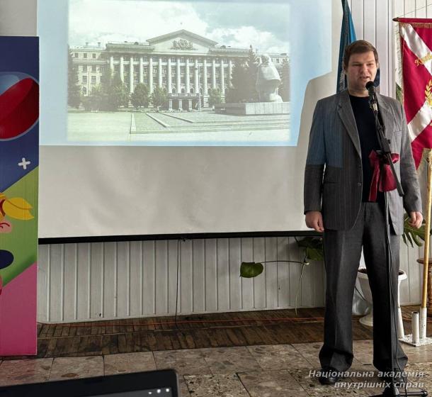 Кафедра теорії, історії та філософії права ННІПП сприяє свідомому вибору професії Кафедра теорії, історії та філософії права ННІПП сприяє свідомому вибору професії