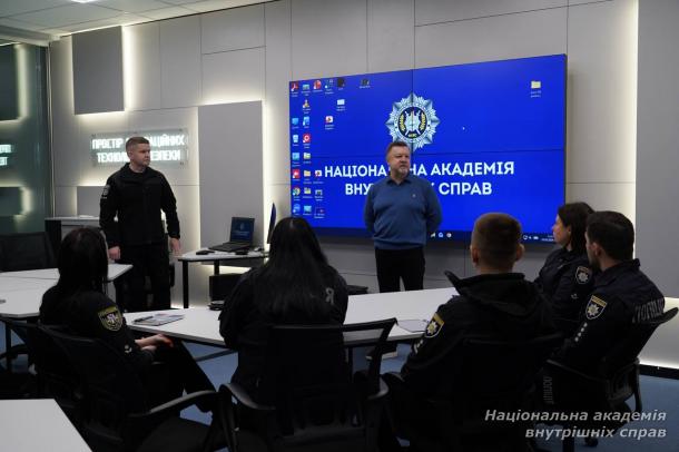 Дружнє середовище для дитини під час досудового розслідування: досвід і міжнародні стандарти