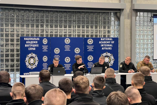 Використання штучного інтелекту в кібербезпеці: нові можливості та виклики Використання штучного інтелекту в кібербезпеці: нові можливості та виклики