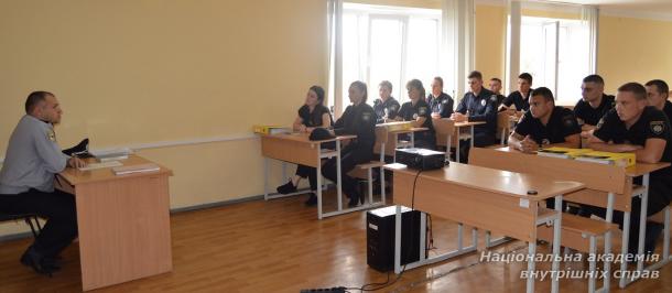 Робота дозвільної системи в поліції