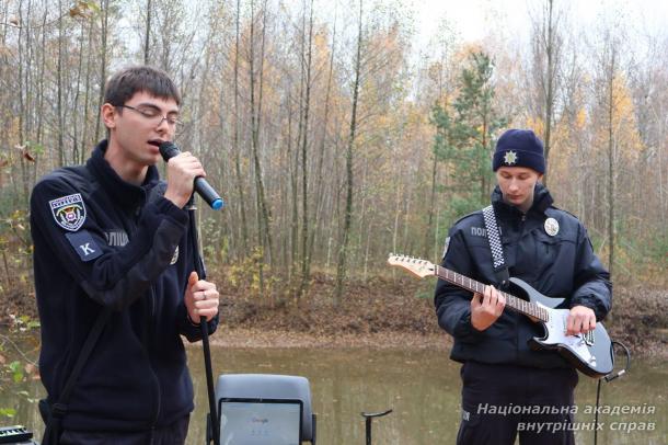 Ветерани й курсанти НАВС разом: сила, творчість і безбар’єрність Ветерани й курсанти НАВС разом: сила, творчість і безбар’єрність