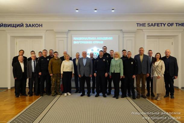 Відбувся міжвідомчий науково-практичний круглий стіл, присвячений аналізу сучасних кримінологічних викликів Відбувся міжвідомчий науково-практичний круглий стіл, присвячений аналізу сучасних кримінологічних викликів