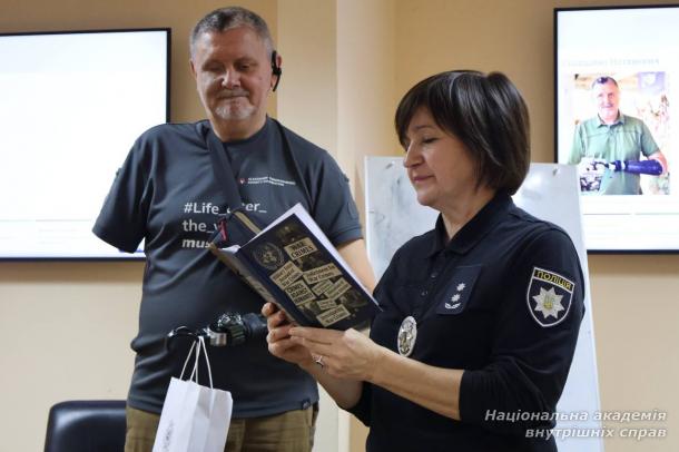 Зустріч курсантів із Народним Героєм України Олександром Терещенком Зустріч курсантів із Народним Героєм України Олександром Терещенком