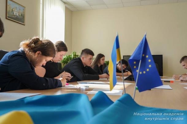 Здобувачі вищої освіти НАВС долучилися до «Мовної толоки» з нагоди Міжнародного дня грамотності 