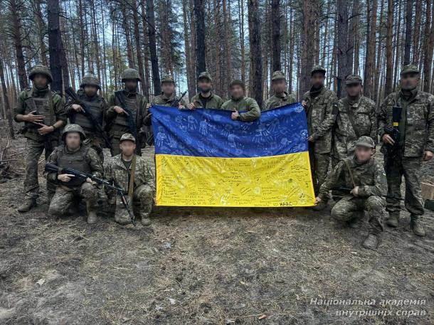 НАВС передала 500 кг гуманітарної допомоги захисникам до Дня захисників і захисниць України
