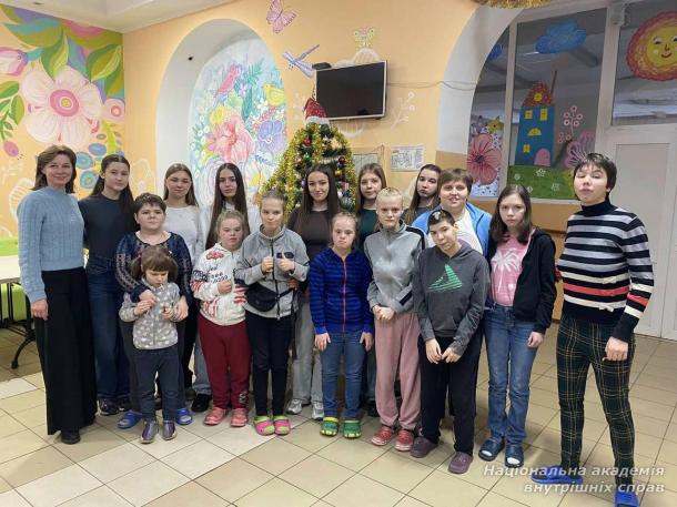 Студенти НАВС подарували атмосферу свята вихованкам Дарницького дитячого будинку-інтернату