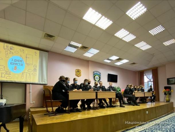 Брейн-ринг для ліцеїстів у День юриста
