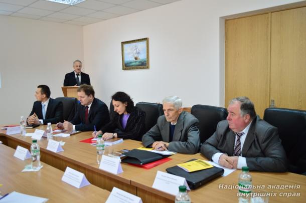 Зустріч судових експертів