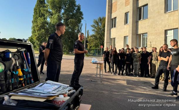 Вихідний з користю: першокурсники ННЕКІ поглиблювали знання з криміналістики та відпочивали на спортивних майданчиках