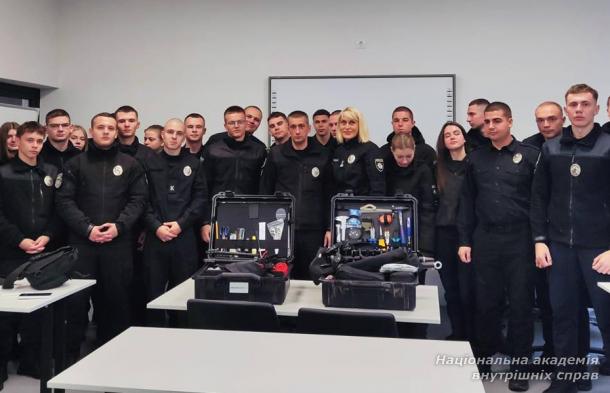 Криміналістична трасологія: практичне заняття для курсантів НАВС