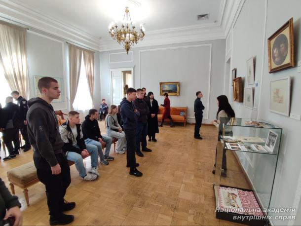 Курсанти-криміналісти відвідали Національний музей Кобзаря