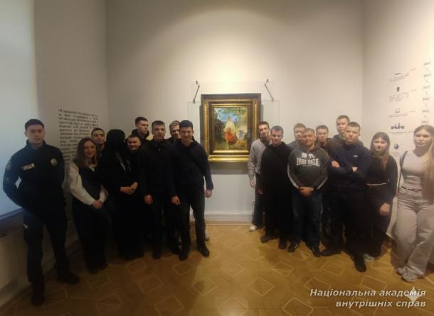 Курсанти-криміналісти відвідали Національний музей Кобзаря