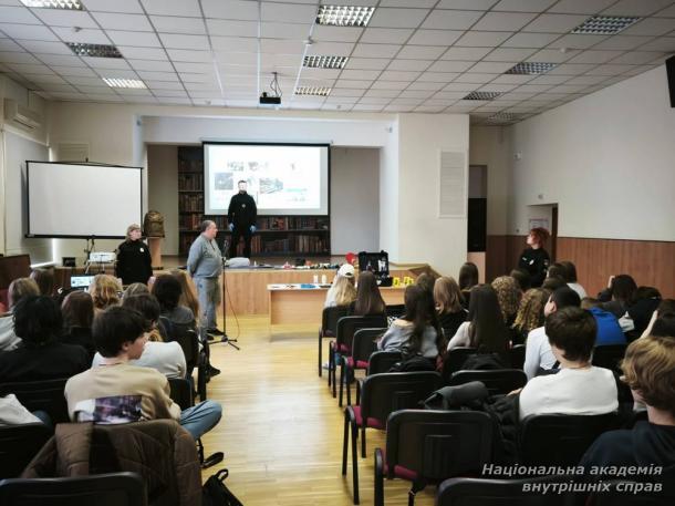 Профорієнтаційні зустрічі: як старшокласники відкривають світ правоохоронної професії