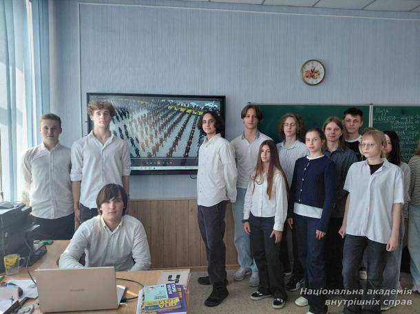 Профорієнтаційні зустрічі: як старшокласники відкривають світ правоохоронної професії