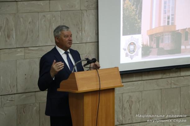 До 100-річчя НАВС: у ННІ № 3 відбулася зустріч з ветераном ОВС Василем Дзюбою