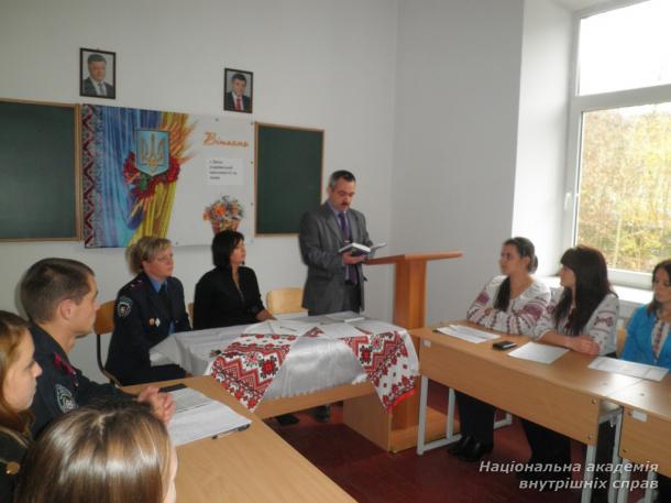«Як парость виноградної лози, плекайте мову»