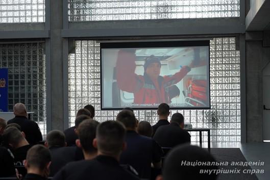 «Це повинен бачити світ»