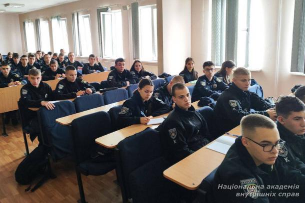 Зустріч з учасником бойових дій та реабілітологом 63-ї окремої механізованої бригади