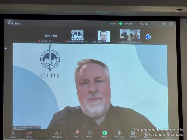 Презентація глосарію «Виховання доброчесності у секторі безпеки і оборони України: ключові поняття» Презентація глосарію «Виховання доброчесності у секторі безпеки і оборони України: ключові поняття»