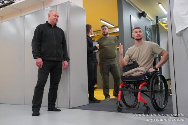 У Національній академії внутрішніх справ відбулася мотиваційна зустріч курсантів ННІПД з ветераном російсько-української війни Артемом Дудченком