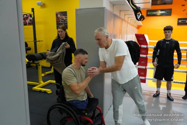 У Національній академії внутрішніх справ відбулася мотиваційна зустріч курсантів ННІПД з ветераном російсько-української війни Артемом Дудченком