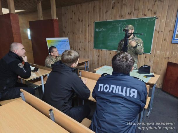 Підвищення професійної підготовки: курсанти навчилися користуванню FN Minimi