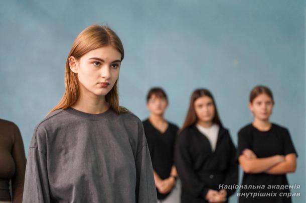 Кіберзабіг “ШахрайГудбай”: у НАВС поєднали спорт, мову та фінансову безпеку