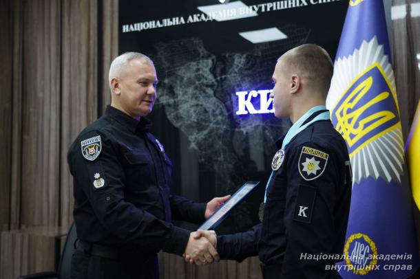 Ректор НАВС відзначив курсанта ННІПД — чемпіона світу з військово-спортивних багатоборств Ректор НАВС відзначив курсанта ННІПД — чемпіона світу з військово-спортивних багатоборств