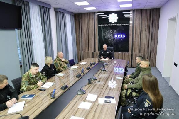 Офіцери НАВС вирушили на службу до прифронтових підрозділів Національної поліції Офіцери НАВС вирушили на службу до прифронтових підрозділів Національної поліції