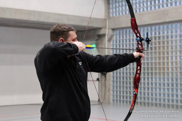 НАВС зміцнює традиції: зустріч курсантів із ветеранами реабілітаційного центру 