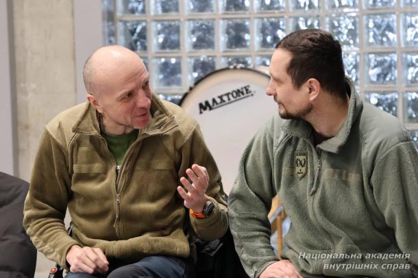 НАВС зміцнює традиції: зустріч курсантів із ветеранами реабілітаційного центру 