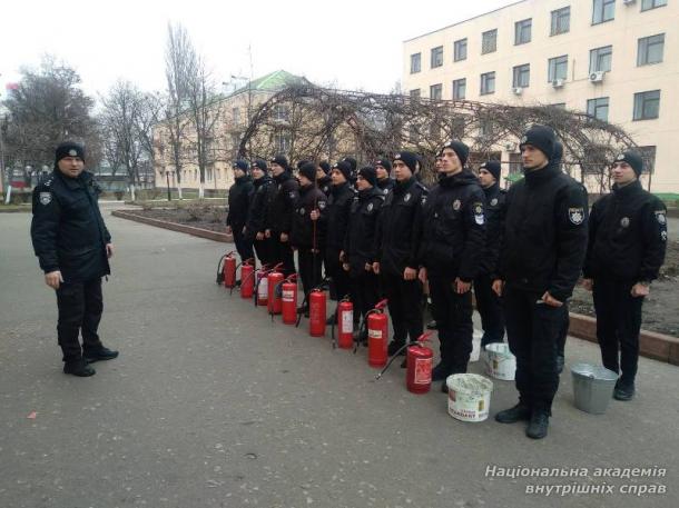 З курсантами ННІ № 3 НАВС проведено практичні заняття   з протипожежної безпеки