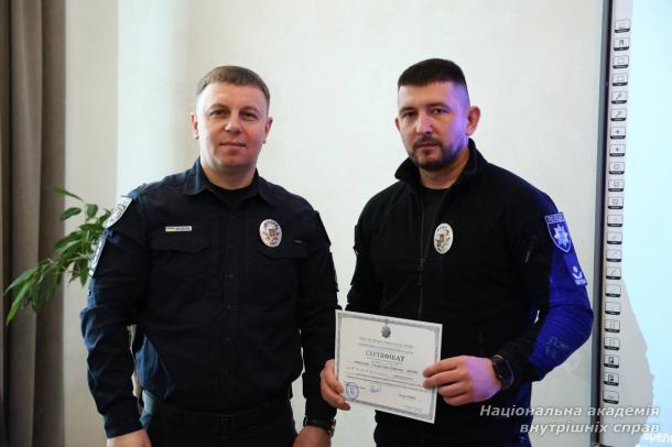 У НАВС завершилося підвищення кваліфікації керівників територіальних підрозділів Національної поліції України У НАВС завершилося підвищення кваліфікації керівників територіальних підрозділів Національної поліції України