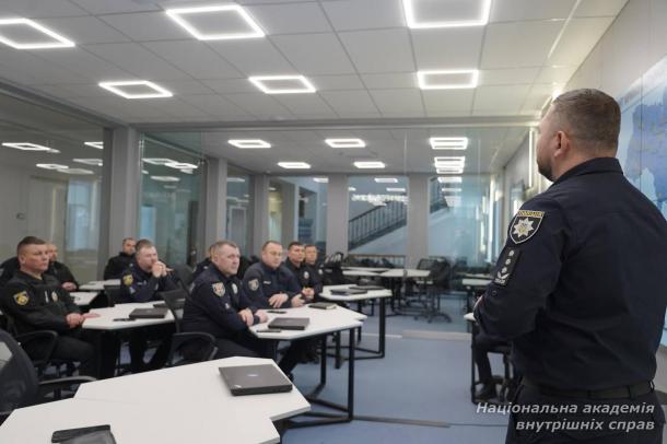 Кримінальний аналіз як основа управлінських рішень: лекція керівника Департаменту для очільників районних управлінь Кримінальний аналіз як основа управлінських рішень: лекція керівника Департаменту для очільників районних управлінь