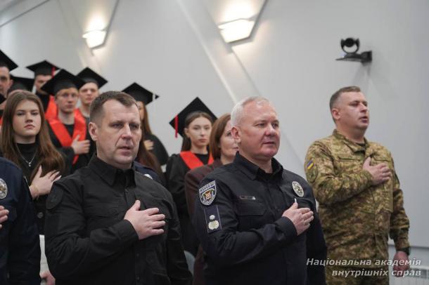 Урочистий і знаковий день: у НАВС відбувся випуск магістрів Урочистий і знаковий день: у НАВС відбувся випуск магістрів