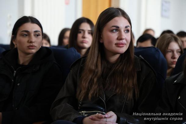 До Дня українського добровольця відбулася зустріч молоді з ветераном