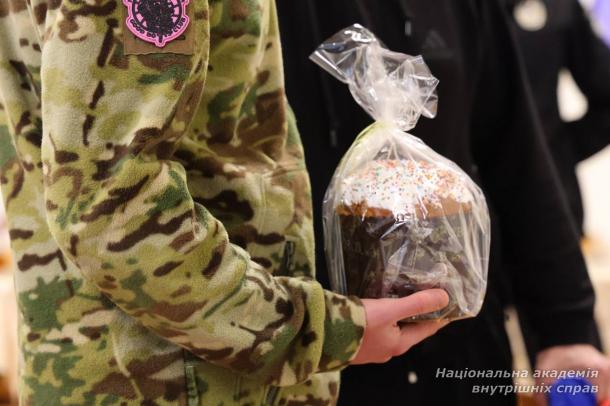 Великоднє тепло й підтримка у реабілітаційному центрі «Пуща-Водиця»