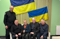 З турботою і вдячністю: представники НАВС і ветерани МВС відвідали поранених захисників з нагоди Великодня Фото