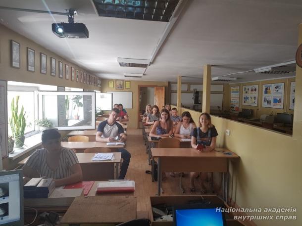 Теоретичні і практичні аспекти судової трасологічної експертизи 