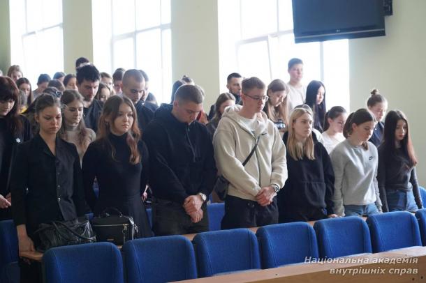 Патріотичне виховання студентів ННІПП: зустріч із добровольцем 