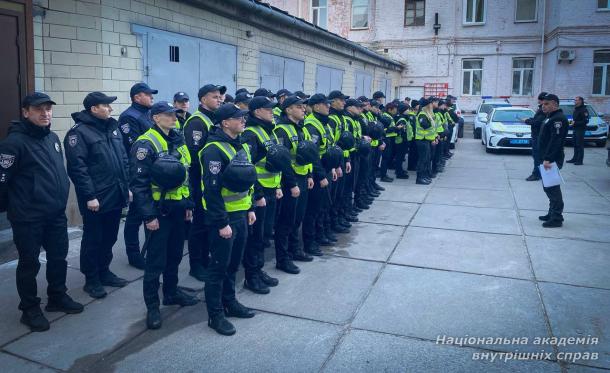 Курсанти та офіцери НАВС проходять практику в підрозділах поліції Києва