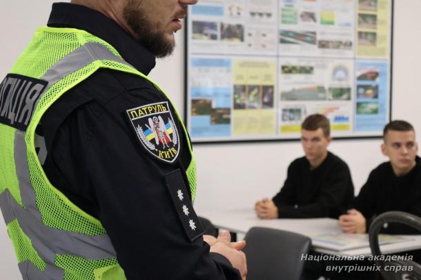 Урок безпеки дорожнього руху в НАВС Урок безпеки дорожнього руху в НАВС